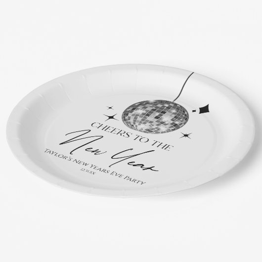 Silver Disco Ball Cheers Silvester Party Pappteller (Schrägansicht)