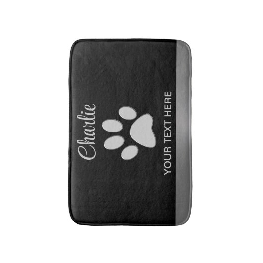 Silver Dog Paw auf schwarzem Hintergrund Badematte (Vorderseite Vertikal)