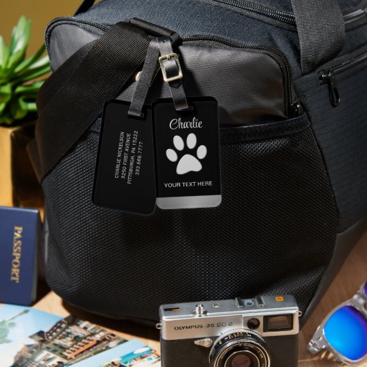 Silver Dog Paw auf schwarzem Hintergrund Gepäckanhänger (Vorderseite & Rückseite)