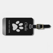 Silver Dog Paw auf schwarzem Hintergrund Gepäckanhänger (Vorderseite horizontal)