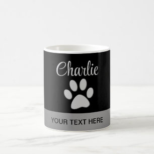 Silver Dog Paw auf schwarzem Hintergrund Kaffeetasse