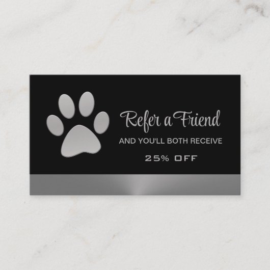 Silver Dog Paw auf schwarzem Pet Grooming Service Empfehlungskarte (Vorderseite)