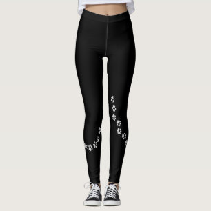 Silver Dog Paw Print auf schwarzem Hintergrund Leggings