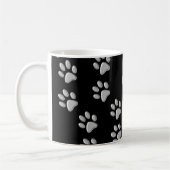 Silver Dog Paws Schwarzer Hintergrund Druckmuster  Kaffeetasse (Links)