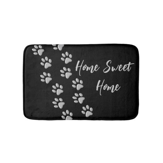 Silver Dog Paws Schwarzer Hintergrund Print Patter Badematte (Vorderseite)
