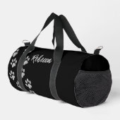 Silver Dog Paws Schwarzer Hintergrund Print Patter Duffle Bag (Rechte Ecke)