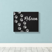 Silver Dog Paws Schwarzer Hintergrund Print Patter Leinwanddruck (Insitu (Holzboden))