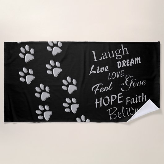 Silver Dog Paws Schwarzer Hintergrund Print Patter Strandtuch (Vorderseite)