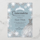 Silver Dusty Blue Winter Snowflake Quinceanera Folieneinladung (Vorderseite)