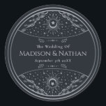 Silver Elegant Tarot Wedding Classic Round Sticker<br><div class="desc">Elegantes und modernes Hochzeitsdesign inspiriert durch eine Tarot-Karte. Design ist keine echte Folie. Sie können dies durch einen Klick auf "PERSONALISIEREN" weiter anpassen. Matching Items in unserem Shop für ein komplettes Party Thema. Für weitere Fragen wenden Sie sich bitte an ThePaperieGarden@gmail.com</div>