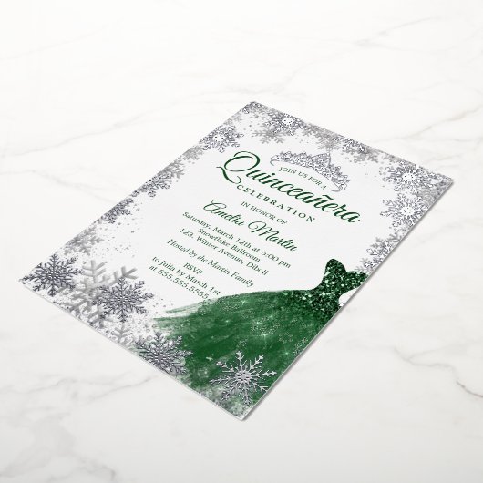 Silver Emerald Winter Snowflake Quinceanera Folieneinladung (Gedreht)
