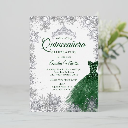 Silver Emerald Winter Snowflake Quinceanera Folieneinladung (Stehend vorne)