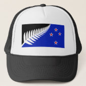 Silver Fern Flag Hat von Kyle Lockwood Truckerkappe (Vorderseite)