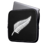 Silver Fern NZ Emblem für Patriotic Kiwis Laptopschutzhülle (Vorderseite Links)