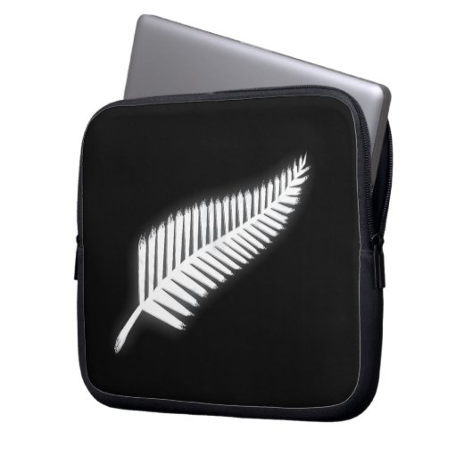 Silver Fern NZ Emblem für Patriotic Kiwis Laptopschutzhülle (Vorderseite Links)