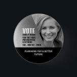 Silver Foil Effect Politische Wahlkampfwerbung Button<br><div class="desc">Silver Foil Effekt Politische Kampagne Werbung Abzeichen von der Business Card Store.</div>