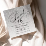 Silver Glam Glitzer Sweet 16 Square Einladung<br><div class="desc">Diese schöne Einladung enthält Imitate ombre Glitzer und Ihren eigenen Text. Verwenden Sie die Vorlage,  um Ihre Informationen hinzuzufügen. Ändern Sie den Schriftart oder fügen Sie mithilfe der Funktion Anpassen.</div>