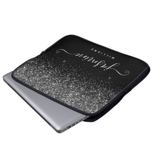 Silver glitter name monogram on black background laptopschutzhülle (Vorne Knopf)