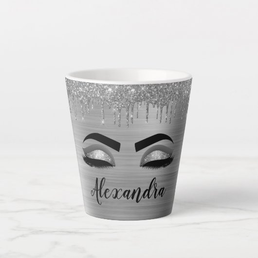 Silver Glitter Sparkle Eyelashes Monogram Milchtasse (Vorderseite)