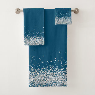 Silver Glittery Glam Edging auf Blue Bath Handtuch Badhandtuch Set