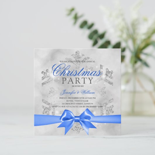 Silver Glitzer & Blue Ribbon | Weihnachtsfeiertag Einladung (Stehend Vorderseite)