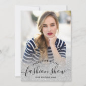 Silver Glitzer Blush Script Fotos Modenschau Einladung (Vorderseite)