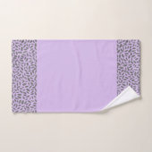 Silver Glitzer Feathers on Lavender Monogram Badhandtuch Set (Handtuch)