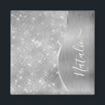 Silver Glitzer Glam Bling Personalisiert Metallic Magnet<br><div class="desc">Dieses silber gebürstete Metall und glamouröse Imitate Glitzer gemustert Magnet mit Ihrem eigenen individuelle Name leicht personalisieren.</div>