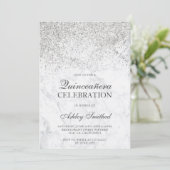 Silver Glitzer Glitzern Marmor chic Quinceañera Einladung (Stehend Vorderseite)