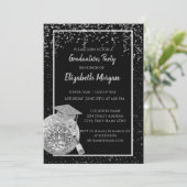Silver Glitzer Graduation Cap, Disco Ball Confetti Einladung (Stehend Vorderseite)