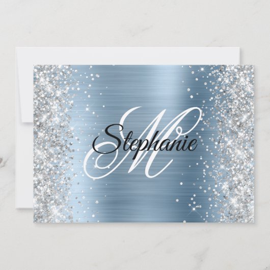 Silver Glitzer Light Blue Monogram Quinceanera Einladung (Rückseite)