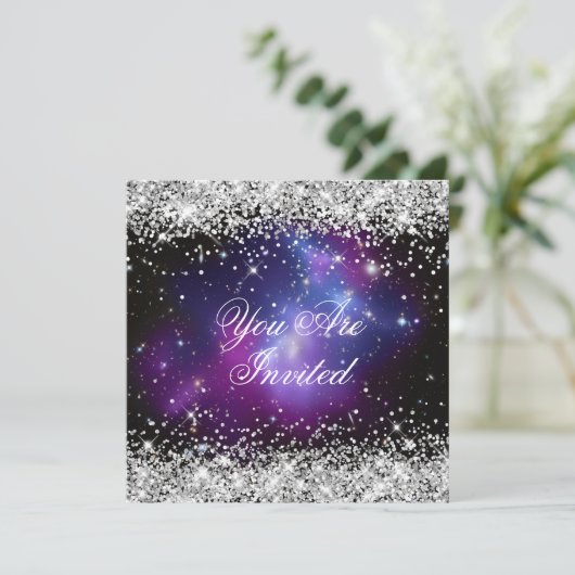 Silver Glitzer Lila Galaxy Celestial Wedding Einladung (Stehend Vorderseite)