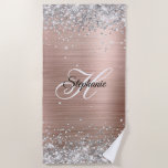 Silver Glitzer Rose Gold Foil Extravagant Monogram Strandtuch<br><div class="desc">Erstellen Sie Ihr eigenes mit Monogramm Badetuch. Girly Imitats funkelnd silberner Glitzer über Rose goldfarbene metallische Folie ombre digital art. Passen Sie die Schriftart Stile,  um Ihre eigene Studentendekoration für sie zu schaffen.</div>