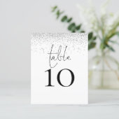 Silver Glitzer Script Wedding Tischnummer (Stehend Vorderseite)