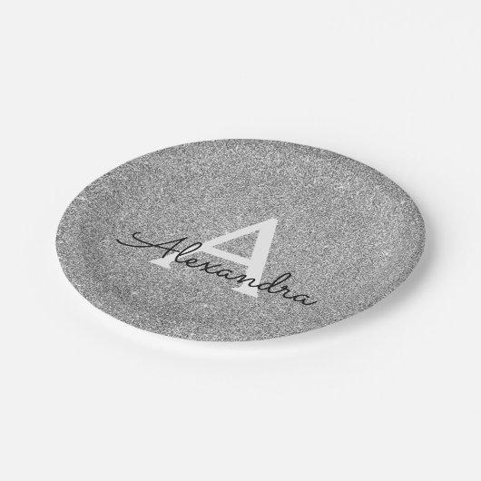 Silver Glitzer & Sparkle Monogram Birthday Pappteller (Schrägansicht)