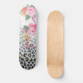Silver Gold Black Leopard Print Pink Blume Skateboard (Vorderseite)