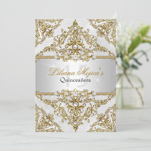 Silver & Gold Pearl Damask Quinceanera Einladung (Stehend Vorderseite)
