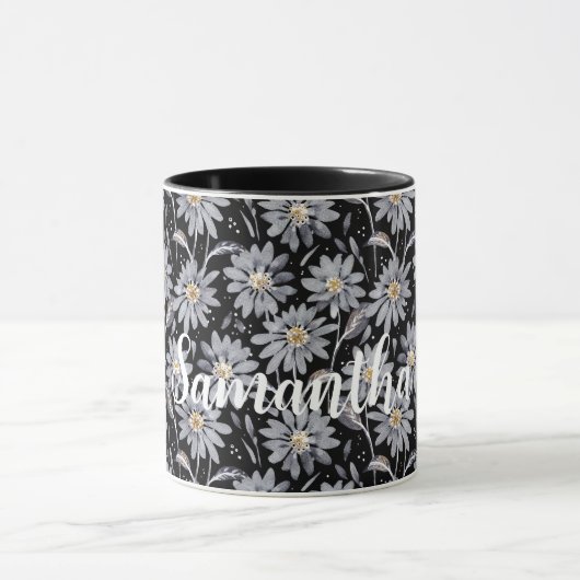Silver Gray Daisies on Black Customizable Tasse (Zentrum)