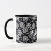 Silver Gray Daisies on Black Customizable Tasse (Links)