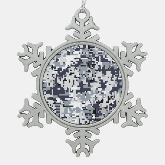 Silver Gray Digital Camouflage Schneeflocken Zinn-Ornament (Vorderseite)