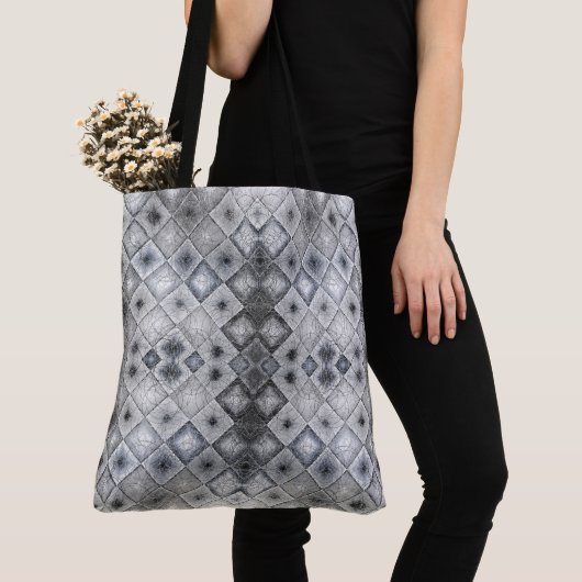 Silver & Gray Geometric Abstrakt Lattice Textur Tasche (Von Nahem)