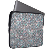 Silver Gray Mermaid Fischskalen Holographisch Laptopschutzhülle (Vorne Rechts)