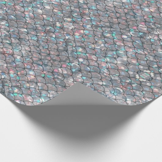 Silver Gray Mermaid Scales Holographic Decoupage Geschenkpapier (Ecke)