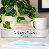 Silver Gray Minimalistisch Modern Script Calligrap Namensplakette