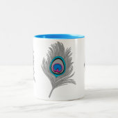 Silver Gray & Turquoise Peacock Feather Zweifarbige Tasse (Mittel)