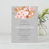 Silver Grey Boho Pampas Floral Graduation Party Einladung (Stehend Vorderseite)