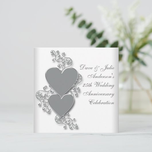 Silver Hearts 25. Hochzeitstag Party Einladung (Stehend Vorderseite)