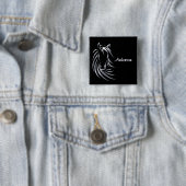 Silver Horse Head auf Personalisiertem Schwarzen S Button (Beispiel)