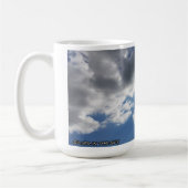 "Silver in the Sky" Wolken auf einem Kaffeetasse (Links)