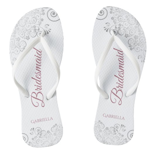Silver Lace & Dusty Rose Script Bridesmaid Wedding Badesandalen (Fußbett)